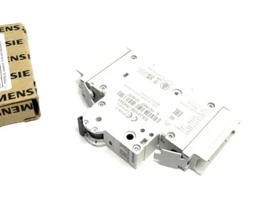 USED SIEMENS MINIATURE CIRCUIT BREAKER 8A 1-POLE C-CHAR.