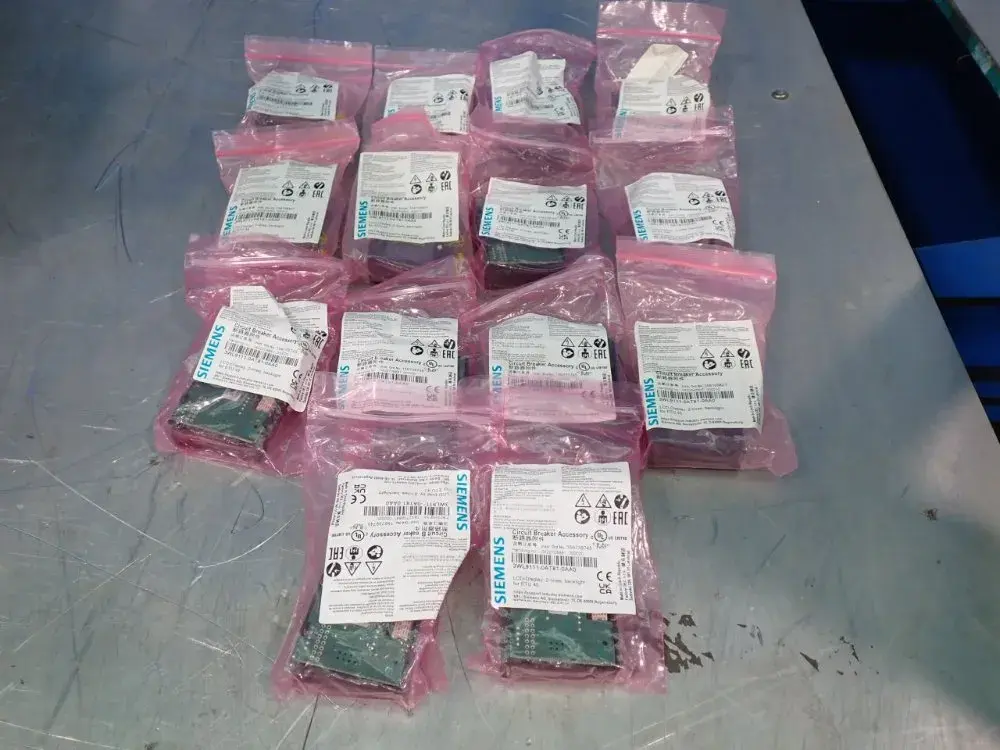 New | in-Stock SIEMENS 3WL91110AT810AA0 Circuit Breaker Parts Ohio US | HGR 24 #1186305