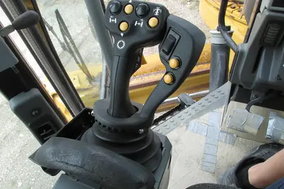 Used 2015 CATERPILLAR 160M VHP PLUS Motor Graders Manitoba CA | Conquest Truck & Auto Sales #1421340