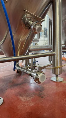 (4) 7 BBL O’Neill Unitank Fermenters (217 Gallon) – Jacketed & Insulated
