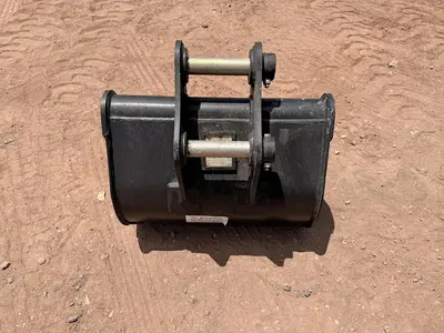New | in-Stock TROJAN _UNKNOWN_ Earth Buckets Utah US | CSS Equipment Sales #1347561