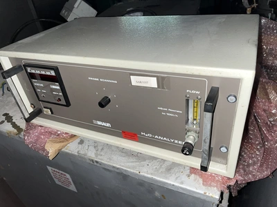 M Braun Glove Box System with Oxygen and H2O Analyzers Mb150b-G-1