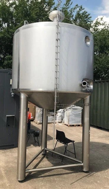 Used _UNKNOWN_ 3,000 LITRE Stainless Steel Tanks New Jersey US | Perry Equipment #120989
