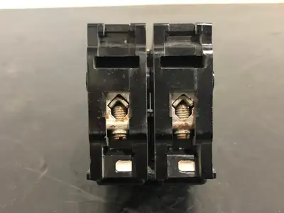 15 Amp, 2 Pole, 120/240 volts Circuit Breaker