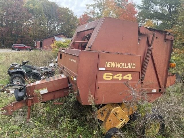 Used 1997 NEW HOLLAND 644 Square Balers Maine US | Beauregard Equipment #1561807