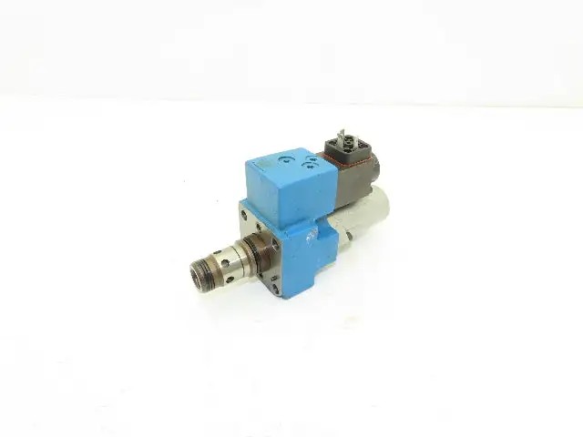 Used EATON VICKERS _UNKNOWN_ Valves/Fittings | Arrow Industrial #566420