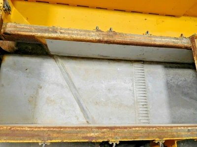 Used IFE UE 900x2000 FSD LM 656T Rectangular Screeners Ohio US | Equipment Recovery Corp. #1331375