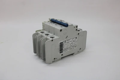 USED ALLEN BRADLEY 1489-A3C100