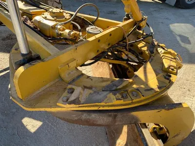 2011 Caterpillar 140M2