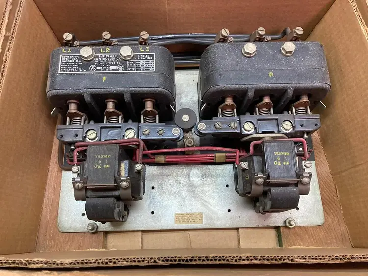 Used CLARK 31U32 Miscellaneous Equipment (Electrical & Power) | Surplus Asset Holdings #1202544