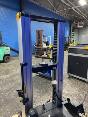 USED INSTRON 5564STANDARD