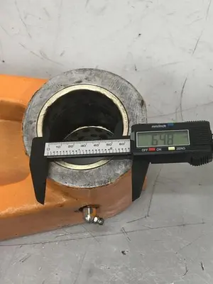 USED CINCINNATI MILACRON 3922287