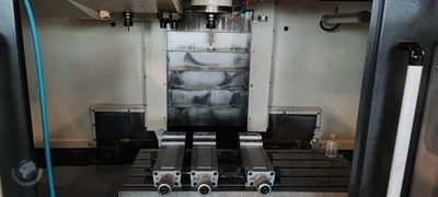 Used 2016 HYUNDAI F 500 Vertical Machining Centers | F.M.T. Group s.r.o. #1252914