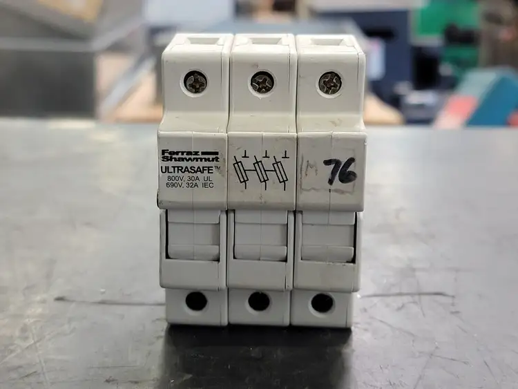 Used FERRAZ SHAWMUT USM3 C218548 Misc Electrical & Power Parts British Columbia CA | Lenmark #249911