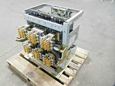 Used GE AKR-7F-100 Circuit Breakers Ohio US | Equipment Recovery Corp. #1329730