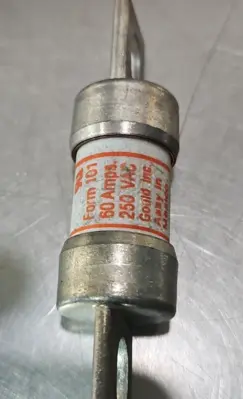 GOULD SHAWMUT A25X60 60AMP 250V FUSES. Loc4D-20