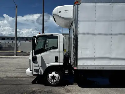 Used 2019 ISUZU NQR Reefer Trucks Florida US | Truck and Van Outlet #1509194