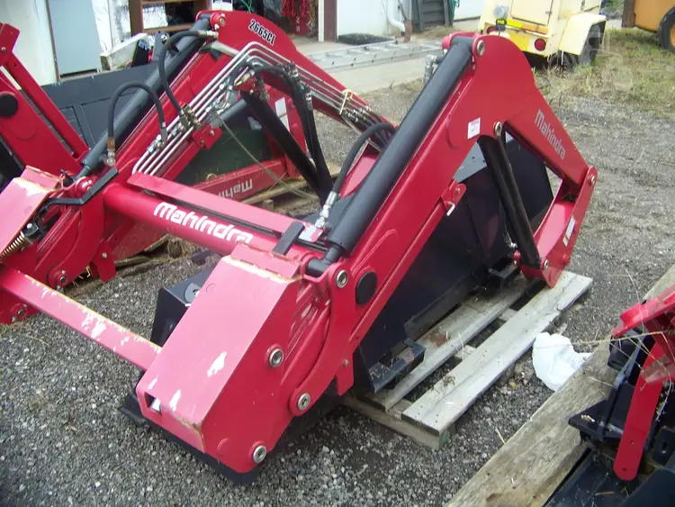 New | in-Stock MAHINDRA 2665CL Front Loaders Michigan US | NAS Sales #1557816
