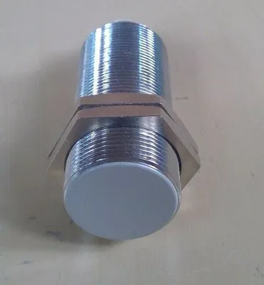 Omron TL-X10C1-P1L Proximity Sensor 5E