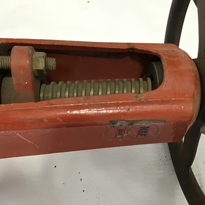 Clow 84277-224507 Iron Flanged Resilient Wedge RW Gate Valve 6″
