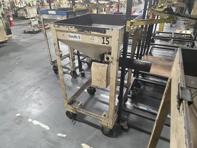 (1) Auger Hopper