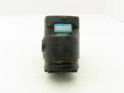 Char-Lynn UBS095B12A2D Komatsu Forklift Hydraulic Pump