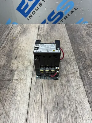 SQUARE D 8502SC02S Electrical/PLC/Automation | ESS Industrial Equipment Sales (4)