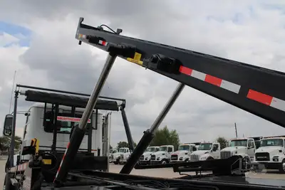 New | in-Stock 2026 MACK GRANITE 64BR Rolloff Trucks Texas US | Roll Off Truck World #1491895