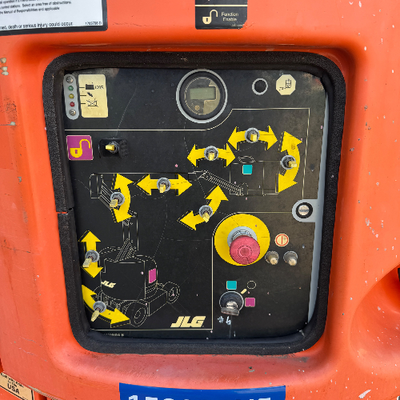 USED 2012 JLG E300AJP