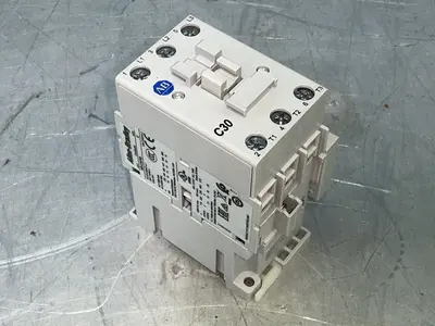 Used ALLENBRADLEY 100S / 100C30*00 PLC Contactors Ohio US | HGR 24 #1518395