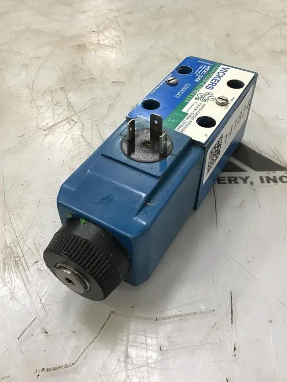 Used VICKERS KCG3250DZMUHA110 Valves/Fittings Michigan US | Ideal Machinery #691141