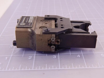 Used ROBOHAND _UNKNOWN_ Parts (Hydraulics and Pneumatics) Texas US | OCO Industrial #1754264