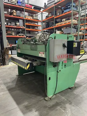 Used 1991 ACCURSHEAR 61356 Power Squaring Shears (Gauge) Michigan US | Vander Ziel Machinery Sales #480519