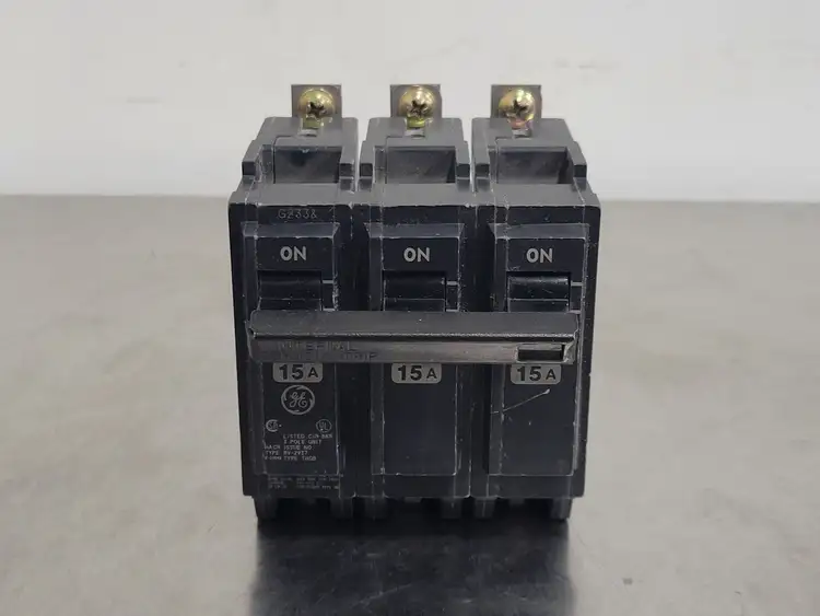Used GENERAL ELECTRIC THQB315 Switchgears British Columbia CA | Lenmark #241617