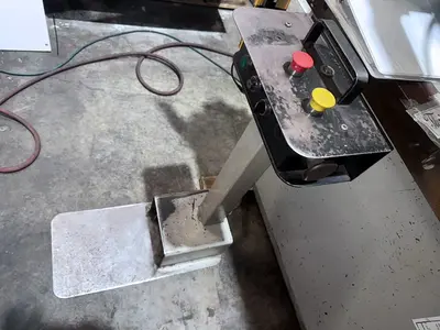 USED 1988 ACCURPRESS 7606
