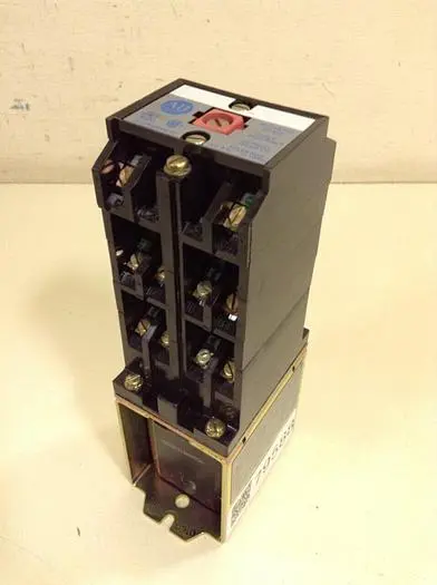 Used ALLEN BRADLEY 700DC-P1000Z24 SER A Relays & Switches Michigan US | Ideal Machinery #705649