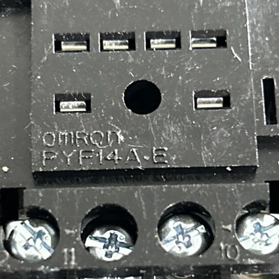 USED Omron PYF14A-E