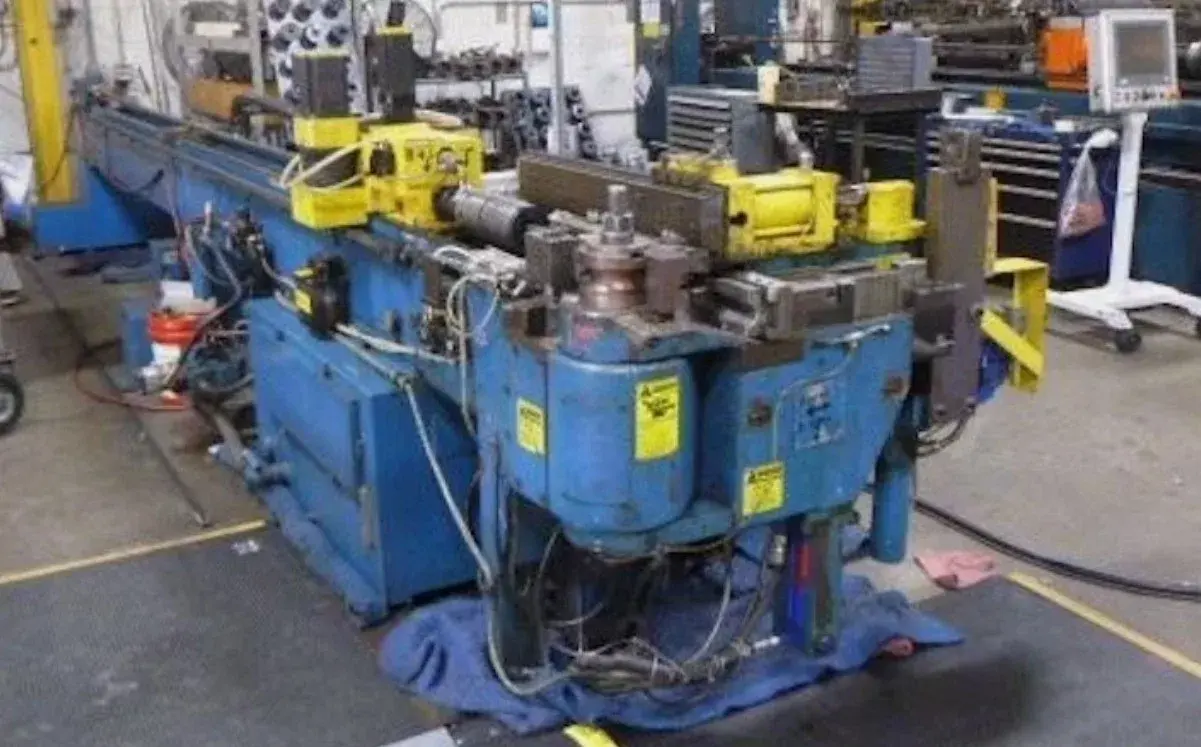 USED EATON LEONARD VB300