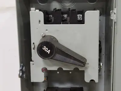 Used FEDERAL PIONEER 1336 Switchgears British Columbia CA | Lenmark #240889
