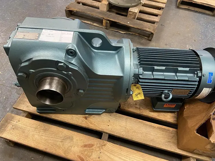 Used SEW-EURODRIVE KT107TDV160M4CZTHAB-C8-KS Industrial Controls | Surplus Asset Holdings #1221151