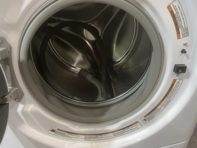 Used WHIRLPOOL FRONT LOAD WASHER DUET Washers Michigan US | Miedema Asset Management Group #1413804