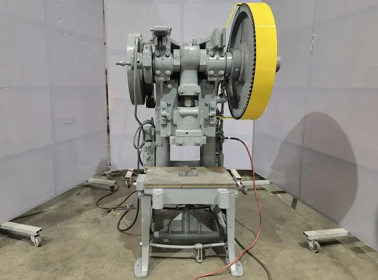 Used L&J 5 O.B.I. Presses Texas US | FMI Trading #679186