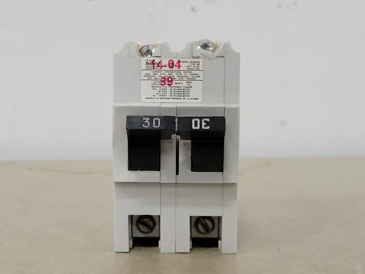 Used FEDERAL PIONEER NB230 Switchgears British Columbia CA | Lenmark #238510