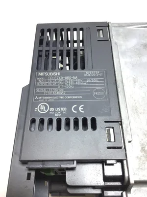 Mitsubishi Electric FR-E740-060-NA Inverter Input 380-480VAC 9.7A 3PH 50/60Hz