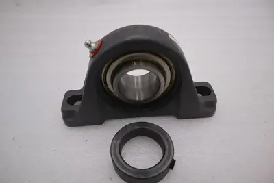 NEW OPEN BOX Fafnir RAS 1 7/16 Pillow Block Bearing 1-7/16" STOCK 2140-A