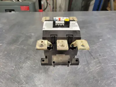 USED MOELLER Z5-160/FF250