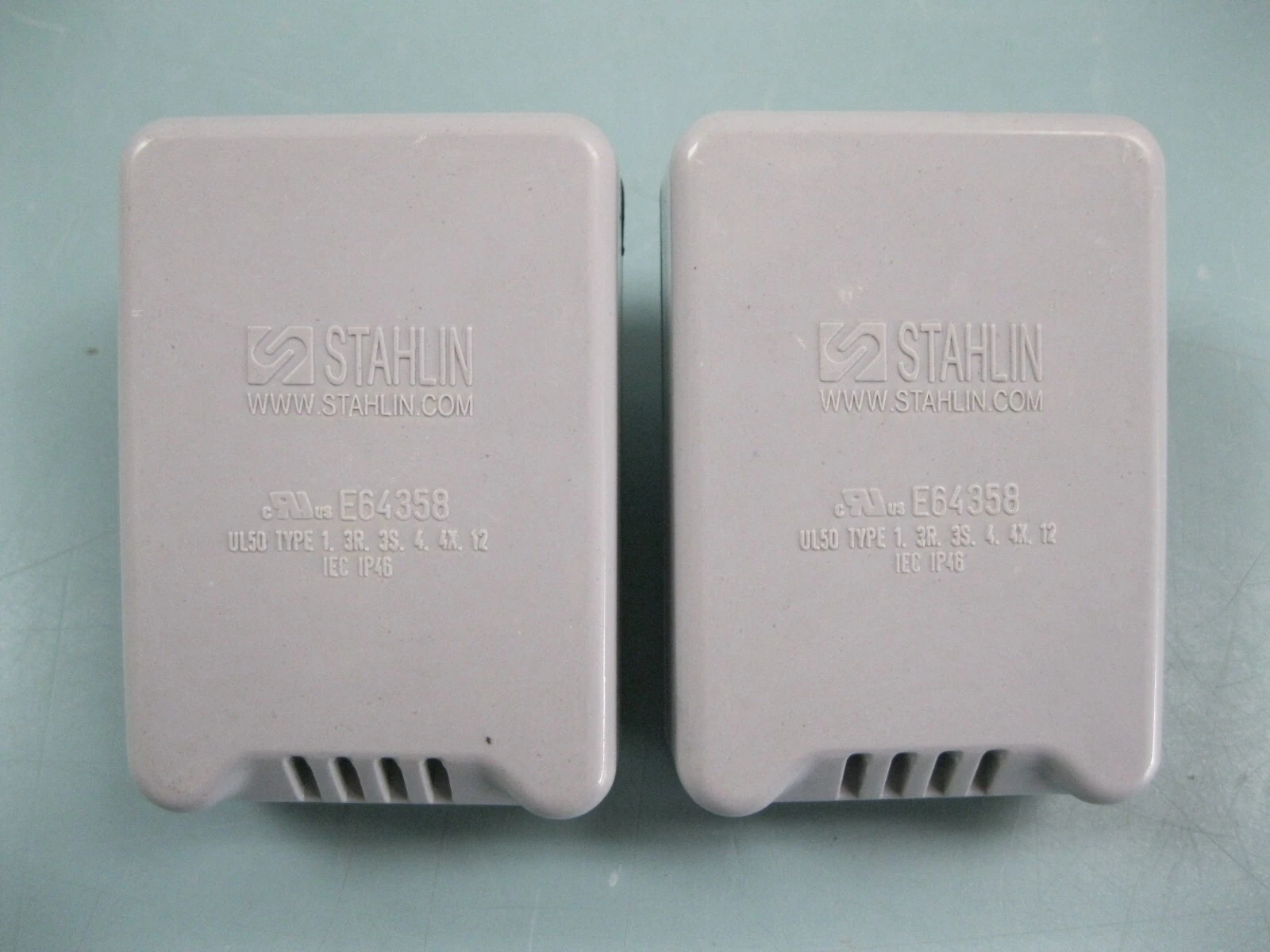Lot (2) Stahlin E64358 1/2" Industrial Breather Vent L11
