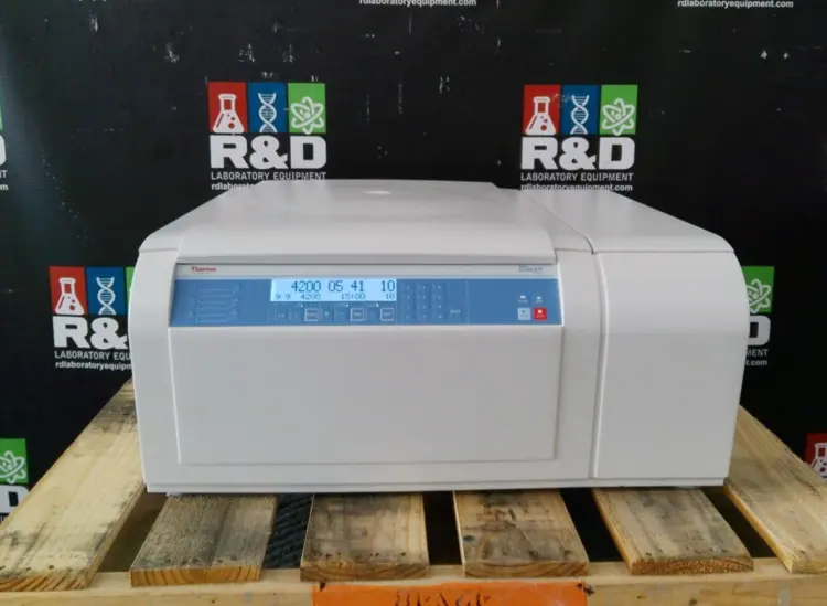 Used _UNKNOWN_ _UNKNOWN_ Lab Refrigerators | R&D Laboratory Equipment #796538
