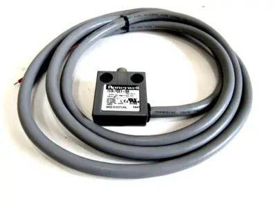 NEW HONEYWELL 914CE1-6A LIMIT SWITCH 914CE16A
