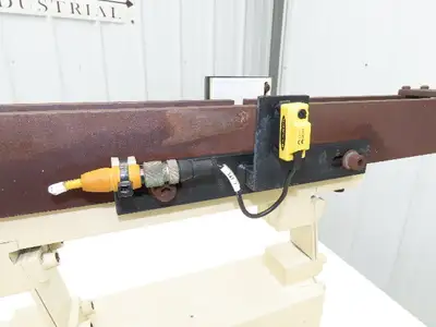 Used HOOSIER _UNKNOWN_ Vibratory Feeders Indiana US | Arrow Industrial #1442848